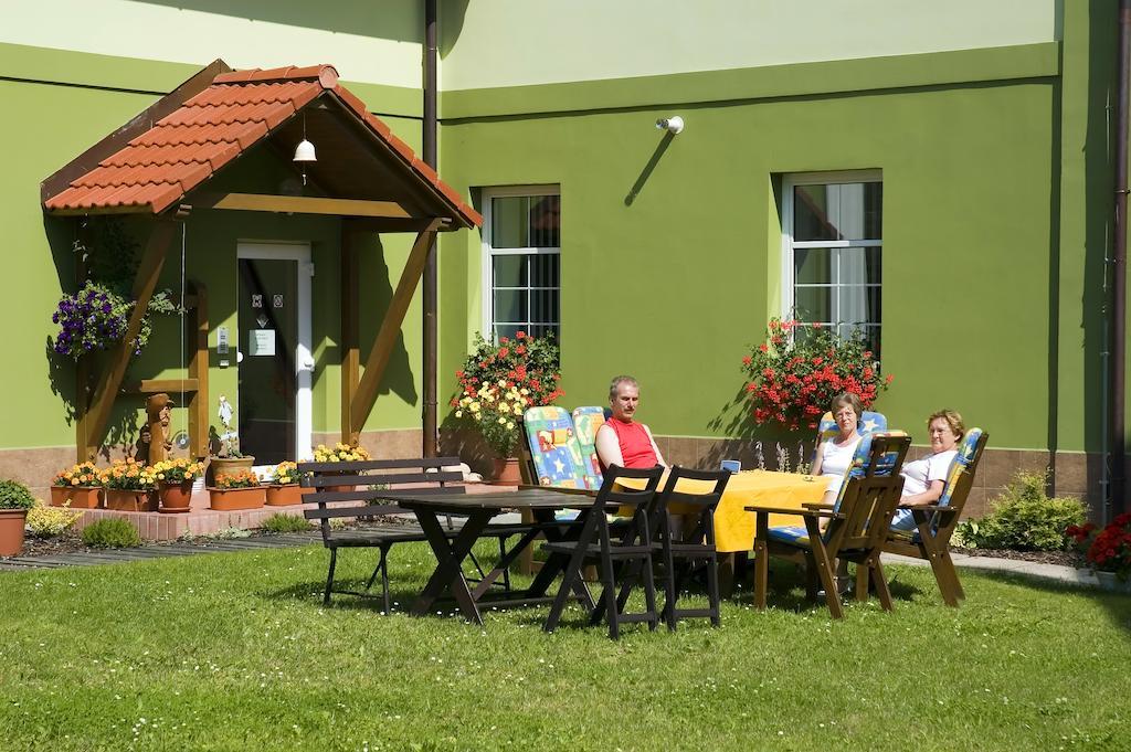 Pension Marathon Vrchlabi Exterior photo